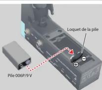 ROLAND RT-MicS - Compartiment des piles (avant) - 1