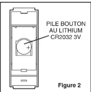 NuTone LA226WH - INSTALLATION DE LA PILE DU BOUTON-POUSSOIR - 2
