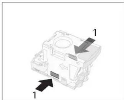 CANON imageRUNNER ADVANCE C3320i - Estrarre il portapunti vuoto alla cartuccia dei puniti. - 1