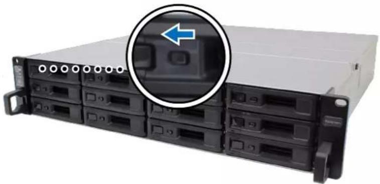 SYNOLOGY RS2421RP+ - Installation des disques - 5