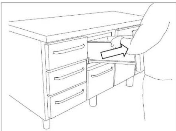 GRAM GASTRO F 1407 CSG A DL/DR L2 - Cleaning of counters with drawers: - 2