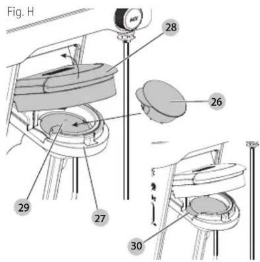 BLACK & DECKER BCHB101 - Inserting a Capsule (Fig. A, H, I) - 1