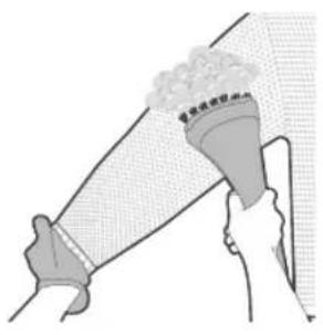 PHILIPS STE1030 - Inserting the brush - 2
