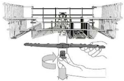 WHIRLPOOL WCIC 3C33 P - CLEANING THE SPRAY ARMS - 1