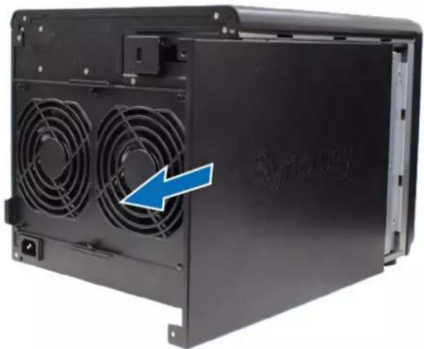 SYNOLOGY DiskStation DS2422+ - Pour installer le module de mémoire - 2