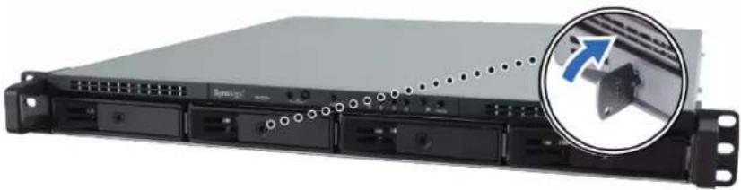 SYNOLOGY RackStation RS820RP+ - Installation des disques - 5