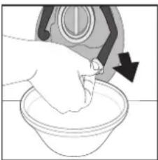 WHIRLPOOL W7X 89 SILENCE - Cleaning the drain pump filter / draining residual water - 2