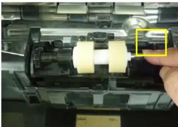 AVISION AD8120UN - Remplacement du rouleau à marche inverse - 7