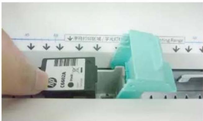 AVISION AD8120P - Installation de la cartouche d'imprimante (Optionnelle) - 6