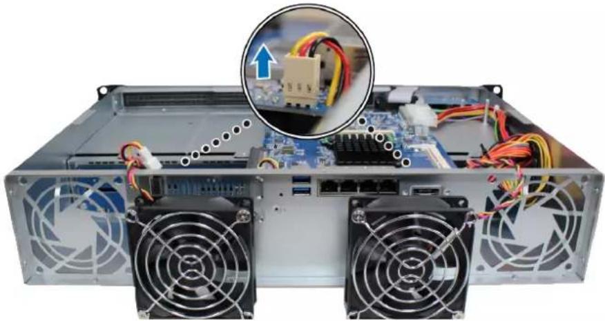 SYNOLOGY RS1219+ - Pour remplacer le ventilateur du système : - 3