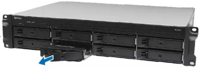 SYNOLOGY RS1219+ - Installation des disques - 1