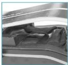 CECOTEC Bongo Serie Z Road - ACCESSING AND ACTIVATING THE BATTERY AND ENGINE - 1