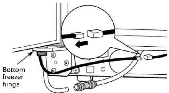 GE PSS26NGPBB - DISCONNECT THE POWER COUPLING (on some models) - 1