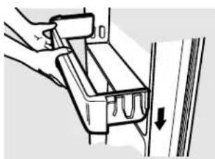 GE GBS22HCRBB - Compartimentos ajustables en la puerta - 1