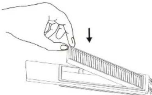 SEVERIN RB 7026 - Puhdista pölysäiliö ja suodatin tarvittaessa pesemällä: - 2