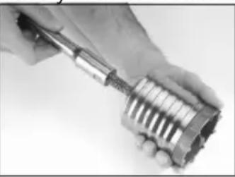 MILWAUKEE SDS 5359-21 - Uso de las brocas sacabocados de percusión rotatorias - 1