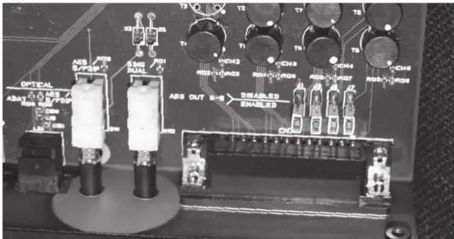 FOCUSRITE ISA 428 MkII - Positions des cavaliers de carte numérique - Désactivation des sorties AES 5-8 - 2