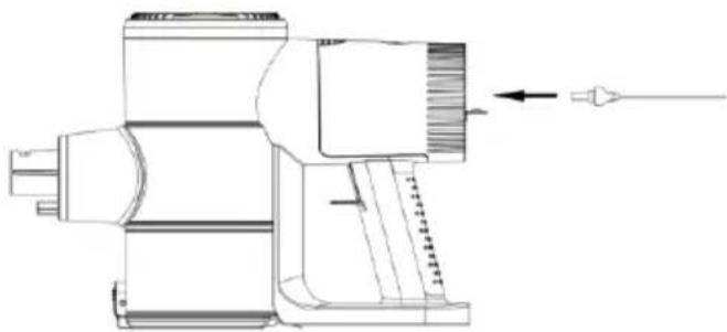 KALORIK VC 47706 - Charging the Main Body Horizontally - 1