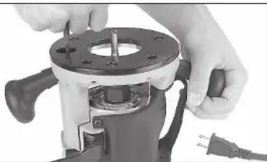 MILWAUKEE HP EVS 5616-24 - Adjusting the Depth of Cut - 1