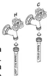 GE PTW900BPTDG - CONECTE LAS MANGUERAS DE AGUA A LAS VÁLVULAS DE SALIDA - 1