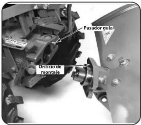 TROY-BILT Big Red - Extracción del accesorio de dientes - 5