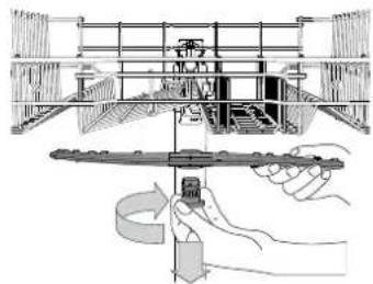 WHIRLPOOL WIP 4T133 PE S - CLEANING THE SPRAY ARMS - 1