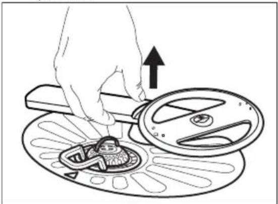 ELECTROLUX Y67EC400W - Cleaning the lower spray arm - 1