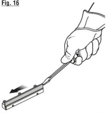 RYOBI P611 - REPLACEMENT DES LAMES - 17
