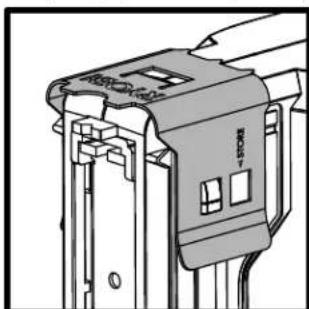 RYOBI P317 - ENLÈVEMENT D'UNE AGRAFE COINCÉE - 5