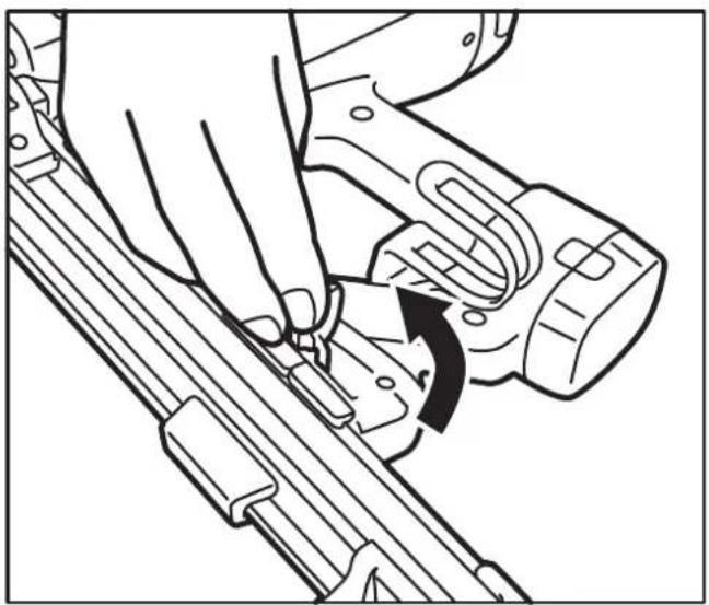 DEWALT DDF5120550 - Het magazijn vervangen: - 1