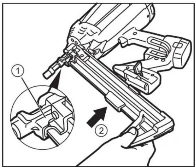 DEWALT DDF5120550 - Lippaan vaihtaminen: - 2