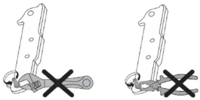 BEKO RFNE448E55W - Reversing the Door Opening Side - 1