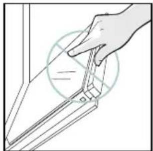 CANDY CA6 N5G3YTB - OUTSIDE THE OVEN: removal and cleaning the glass door - 5