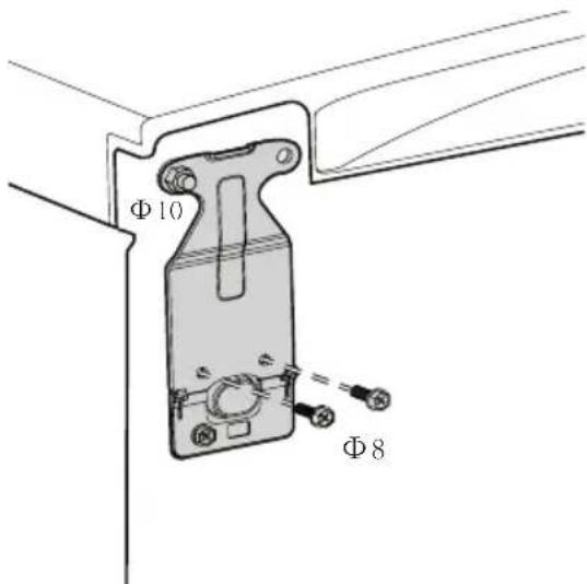 FRIGIDAIRE FFFU13F2VV - Lorsque vous vissez la charnière inférieure : - 2