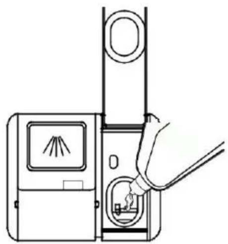 EDESA EDW-4710 WH - • Füllen des Klarspülerbehälters - 2