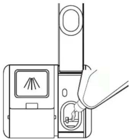 EDESA EDB-4711-I SL - Filling The Rinse Aid Reservoir - 2