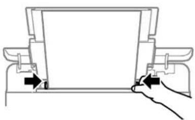 EPSON EcoTank L8100 - Chargement de papier dans le chargeur d'alimentation papier à l'arrière - 4