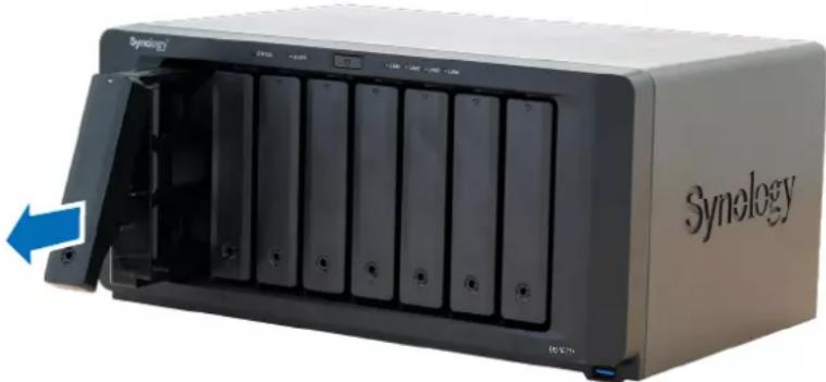 SYNOLOGY DiskStation DS1821+ - Installation des disques - 2