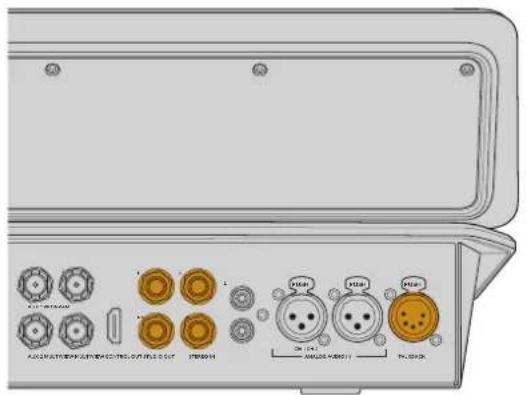 Blackmagic Design ATEM Television Studio HD8 - Botones del sistema de comunicación - 1