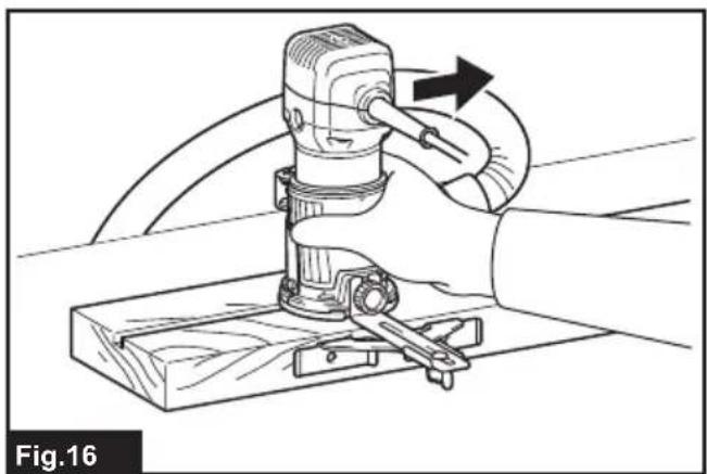 MAKITA RT0702C - 18