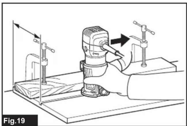 MAKITA RT0702C - 23