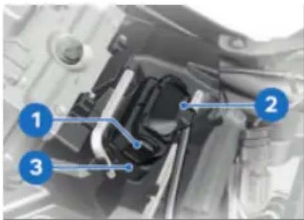 BMW K 1600 GTL (2024) - Fixer la prise de diagnostic - 1