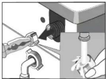 BLACK & DECKER BDFH44M - Cleaning the Inlet Filter - 1