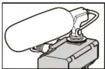 PANASONIC DMW-XLR2 - Réglez le commutateur LINE/MIC/+48V (INPUT1/ INPUT2) pour s'adapter au dispositif raccordé. - 4