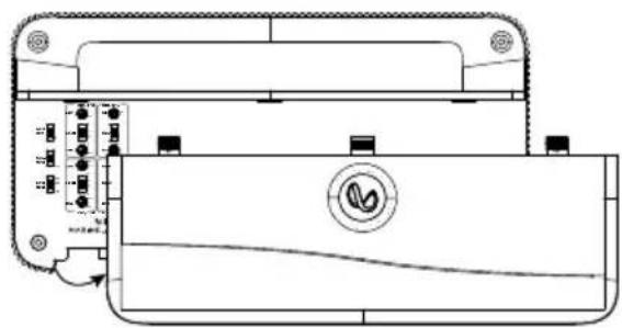 INFINITY Marine M6008A - ACCESSO AI CONNECTORI/ PANNELLO CONTROLLO - 2