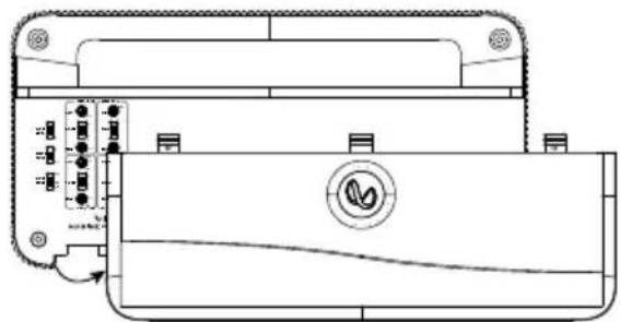 INFINITY Marine M6008A - Retirez le couvercle - 1