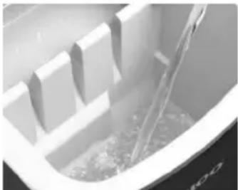 Igloo ICEB26SB - USING YOUR ICE CUBE MAKER - 1