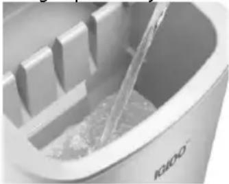 Igloo IGLICEB26WH - USO DE LA MÁQUINA AUTOMÁTICA PARA PREPARAR HIELO - 1