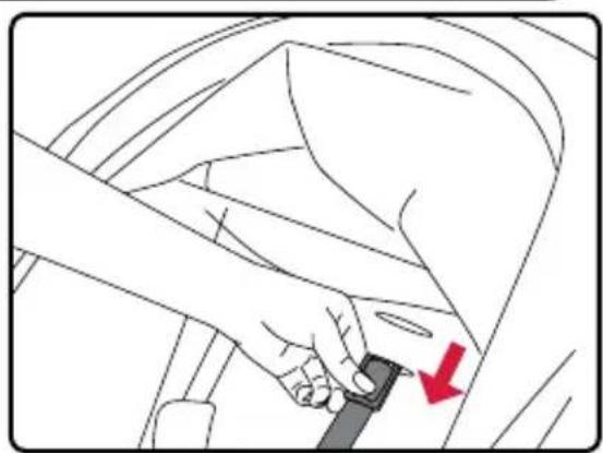 BRITAX B-Free - Ajuste manual de la altura del arnés - 1