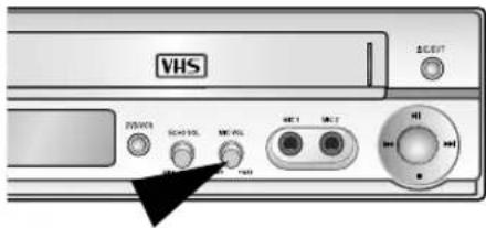 SAMSUNG DVD-V8550K - Подсоединение микрофона - 2